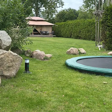 Back To Basic Κάμπινγκ